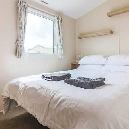 8 Berth, 3 Bedroom Holiday Home - Thorpe Park 克利索普斯 外观 照片